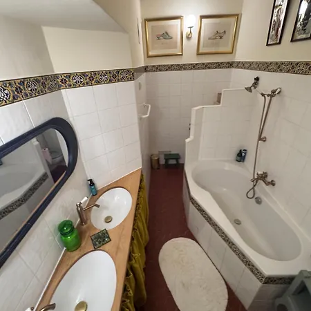 Elegant 2-bedroom Terrace In The Heart Of The * Ajaccio (Corsica)