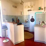 Elegant 2-bedroom Terrace In The Heart Of The Appartamento *