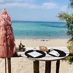 Appartamento Elegant 2-bedroom Terrace In The Heart Of The *