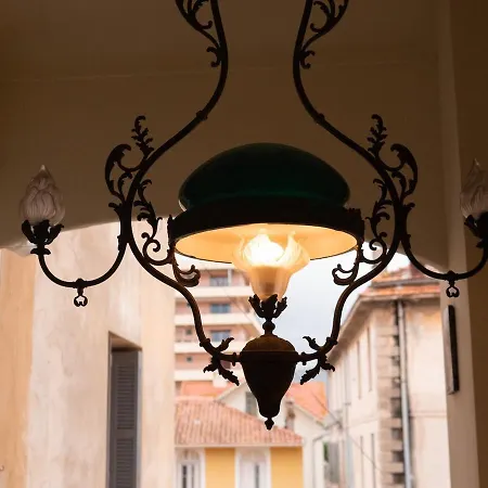 Apartamento Elegant 2-bedroom Terrace In The Heart Of The