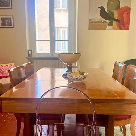 Elegant 2-bedroom Terrace In The Heart Of The 아파트 아작시오