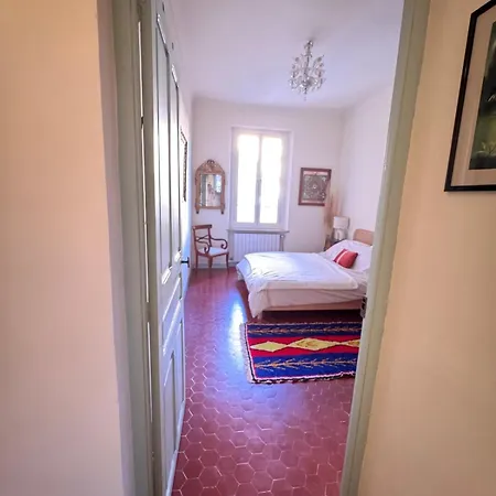 Elegant 2-bedroom Terrace In The Heart Of The