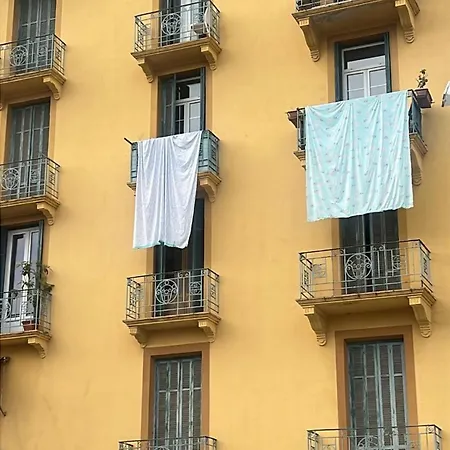 Elegant 2-bedroom Terrace In The Heart Of The 아파트 아작시오