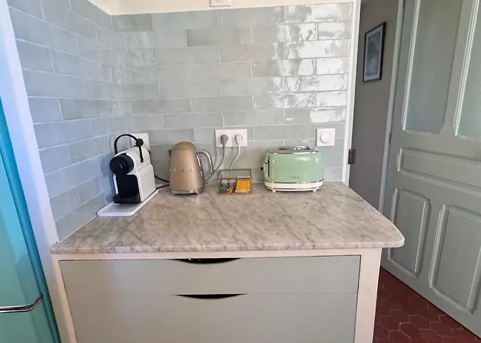 Elegant 2-bedroom Terrace In The Heart Of The *