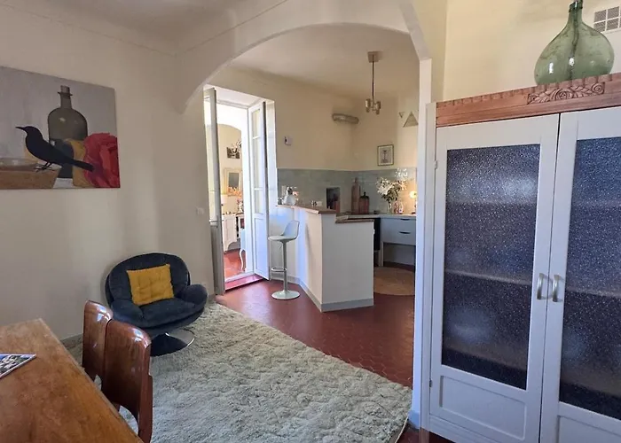 Appartement Elegant 2-bedroom Terrace In The Heart Of The