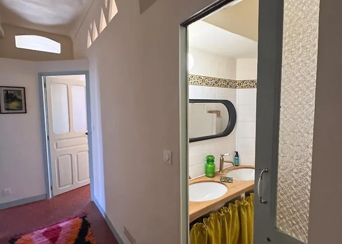 Elegant 2-bedroom Terrace In The Heart Of The Appartement Ajaccio (Corsica)